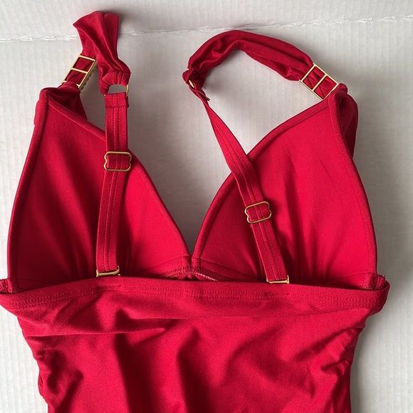 One Piece Bathing Suit. - Picture 5 of 7